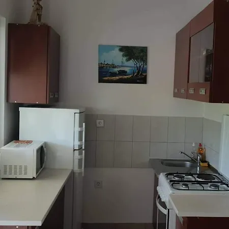 Apartmani Samanta Vir Exterior photo
